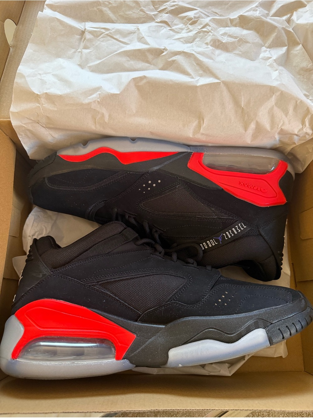 Jordan• Point Lane in Black, Dark Concord Infrared 23